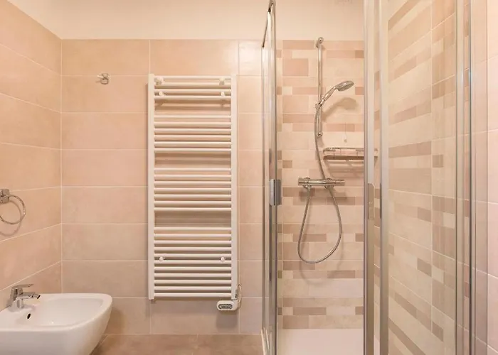 Bilocale In Via Bellinzona Apartmán Como
